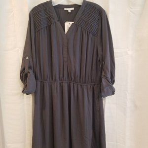 Daniel Rainn Dress Size Large